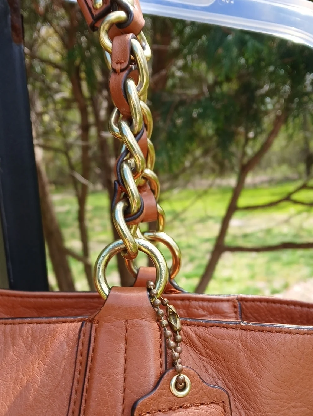 Coach madison chain